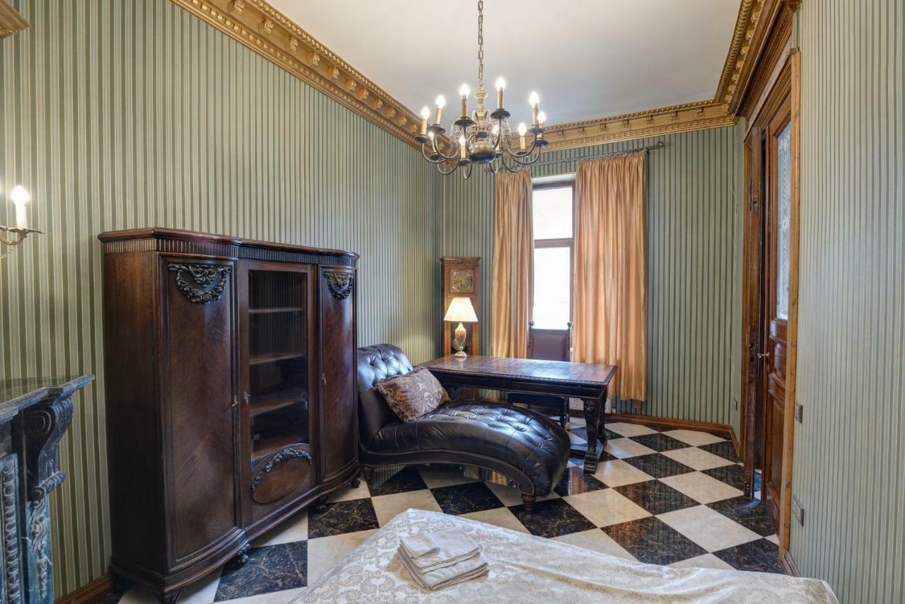 Dandelion Apartment Vecpilsetas Рига Екстериор снимка