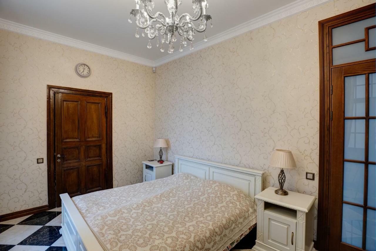 Dandelion Apartment Vecpilsetas Рига Екстериор снимка