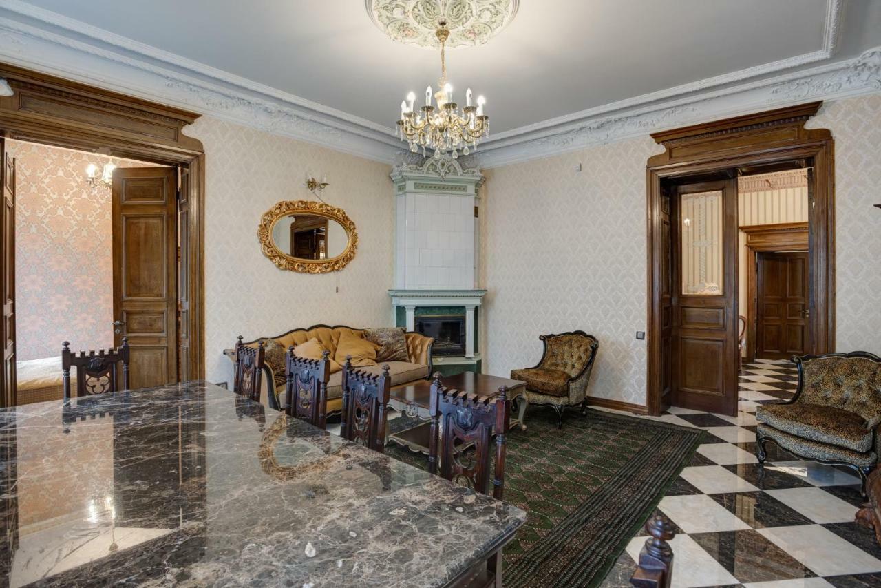 Dandelion Apartment Vecpilsetas Рига Екстериор снимка