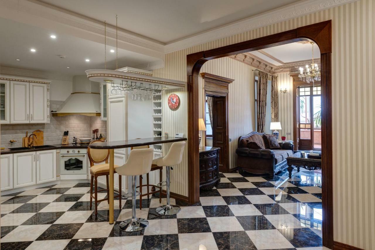 Dandelion Apartment Vecpilsetas Рига Екстериор снимка